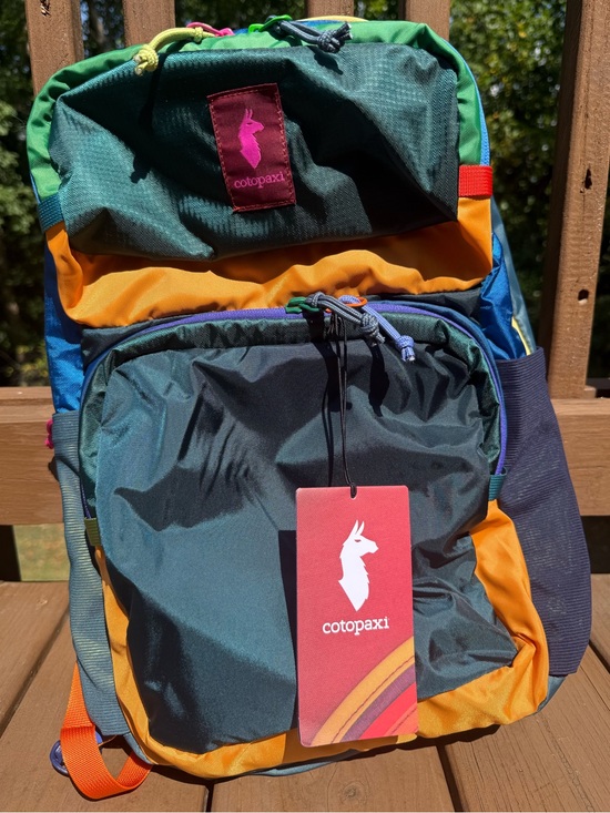 cotopaxi Handbags - Cotopaxi 16L Del Día Backpack